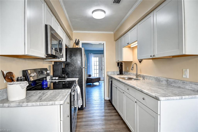 Photo 9 of 44 residential for sale in Chesapeake virginia Photo 9 of 44 residential for sale in Chesapeake virginia