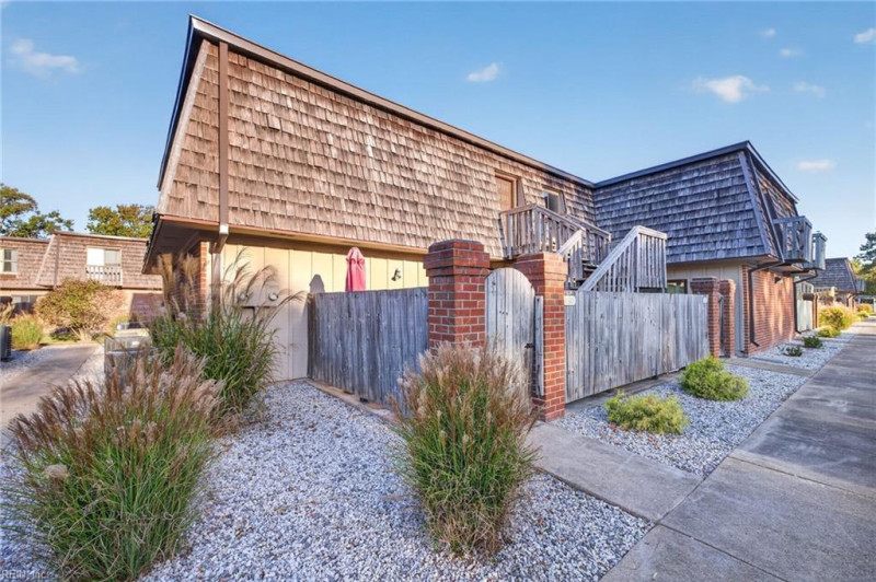 Photo 1 of 17 residential for sale in Virginia Beach virginia