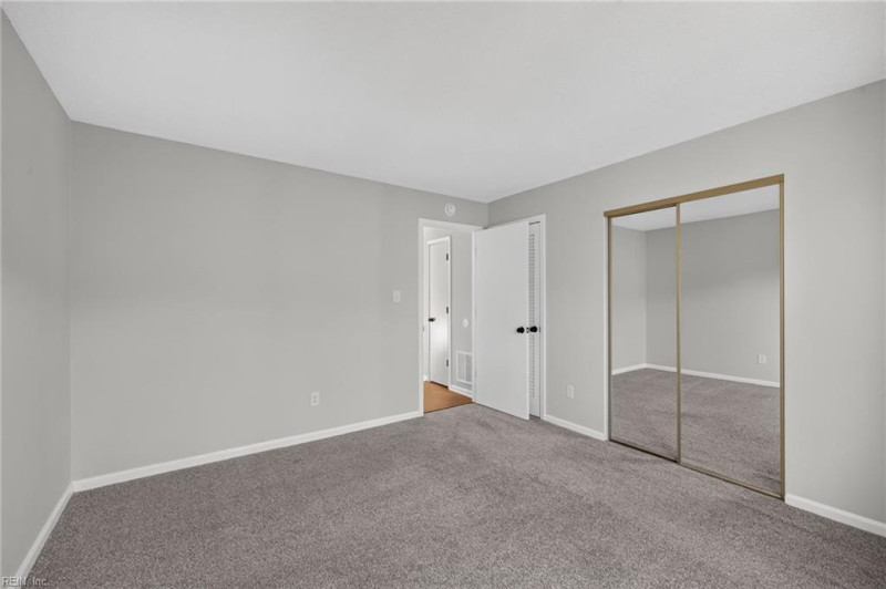 Photo 12 of 17 residential for sale in Virginia Beach virginia
