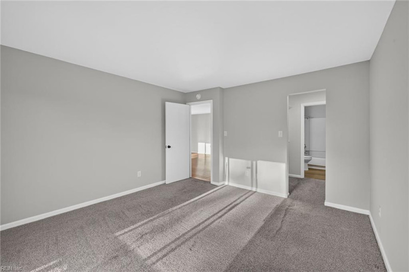 Photo 8 of 17 residential for sale in Virginia Beach virginia