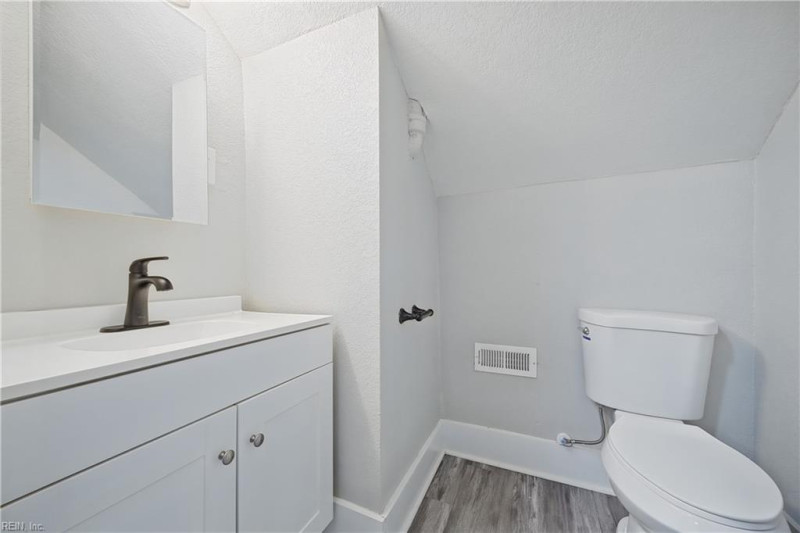 Photo 33 of 50 residential for sale in Norfolk virginia Photo 33 of 50 residential for sale in Norfolk virginia
