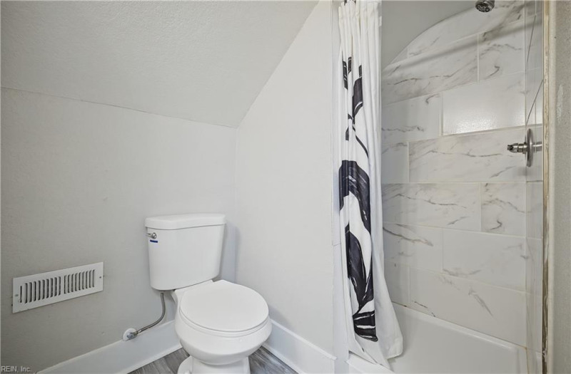 Photo 34 of 50 residential for sale in Norfolk virginia Photo 34 of 50 residential for sale in Norfolk virginia