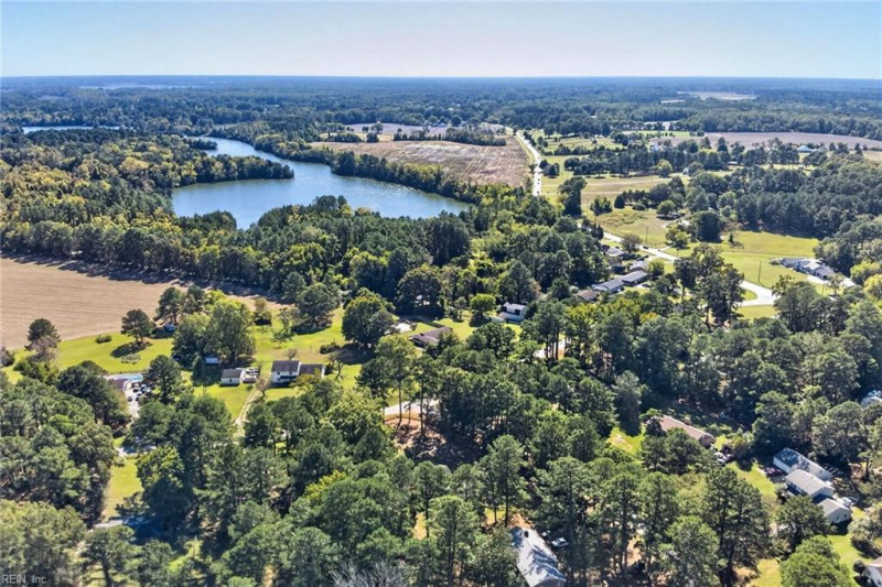 Photo 31 of 34 residential for sale in Isle of Wight County virginia Photo 31 of 34 residential for sale in Isle of Wight County virginia