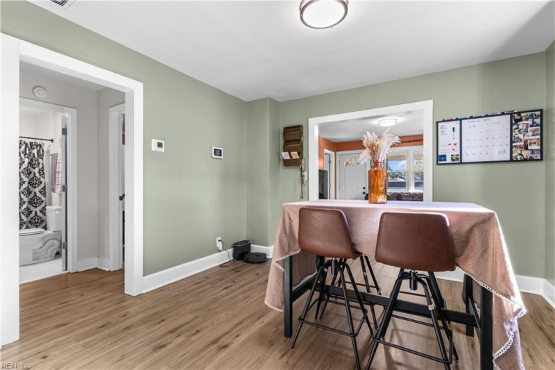 Photo 10 of 32 residential for sale in Suffolk virginia