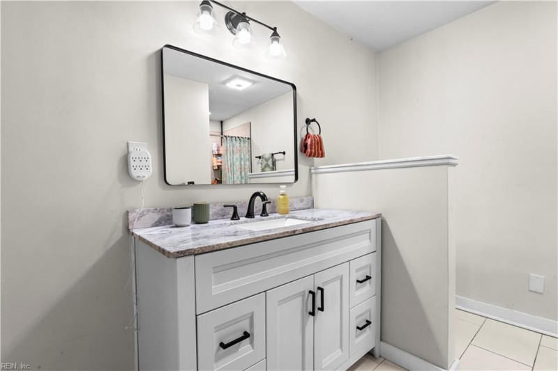 Photo 22 of 32 residential for sale in Suffolk virginia