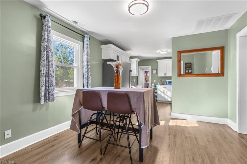 Photo 8 of 32 residential for sale in Suffolk virginia