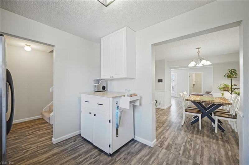 Photo 18 of 49 residential for sale in Virginia Beach virginia