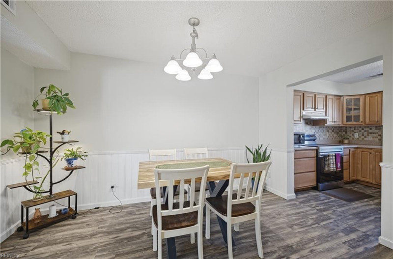 Photo 3 of 49 residential for sale in Virginia Beach virginia
