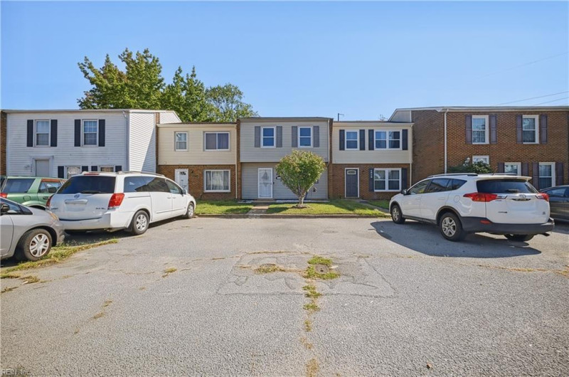Photo 7 of 49 residential for sale in Virginia Beach virginia