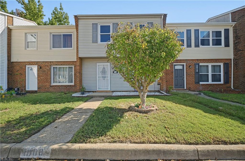 Photo 8 of 49 residential for sale in Virginia Beach virginia