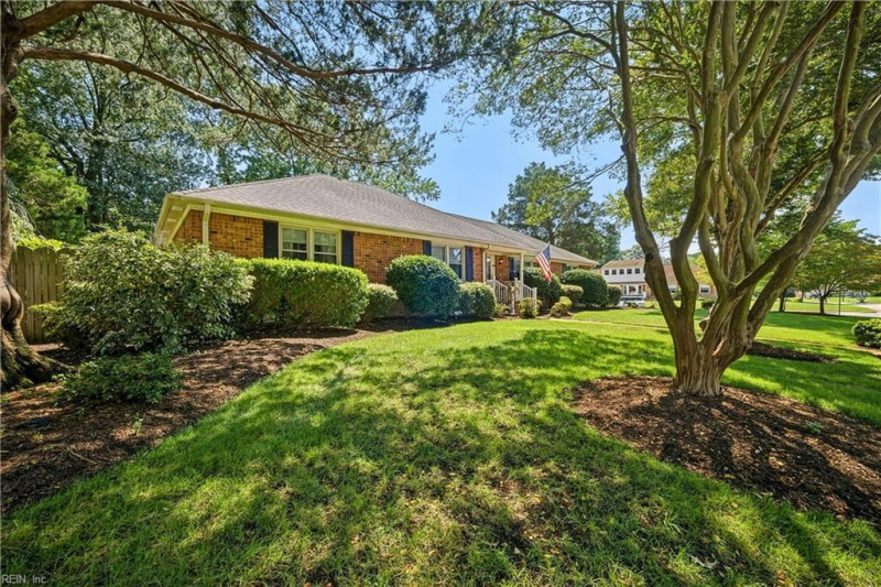 Photo 2 of 50 residential for sale in Virginia Beach virginia