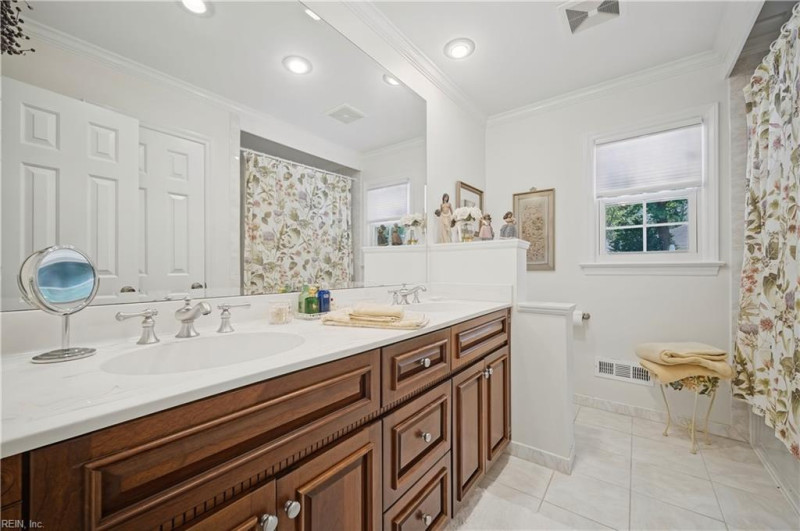 Photo 33 of 50 residential for sale in Virginia Beach virginia