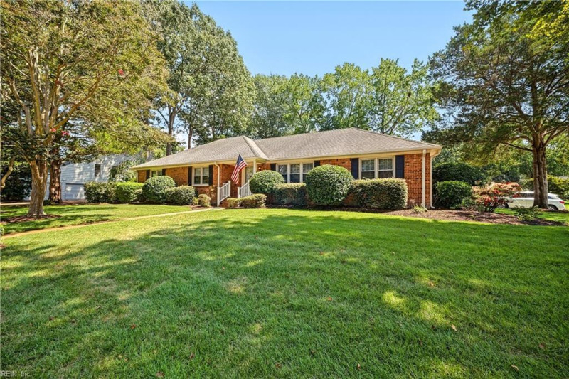 Photo 4 of 50 residential for sale in Virginia Beach virginia