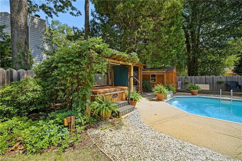 Photo 6 of 50 residential for sale in Virginia Beach virginia
