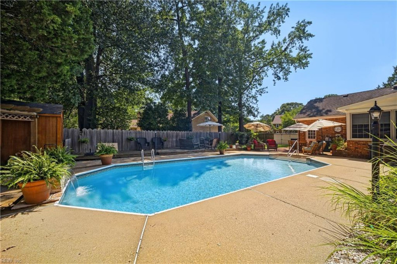 Photo 8 of 50 residential for sale in Virginia Beach virginia