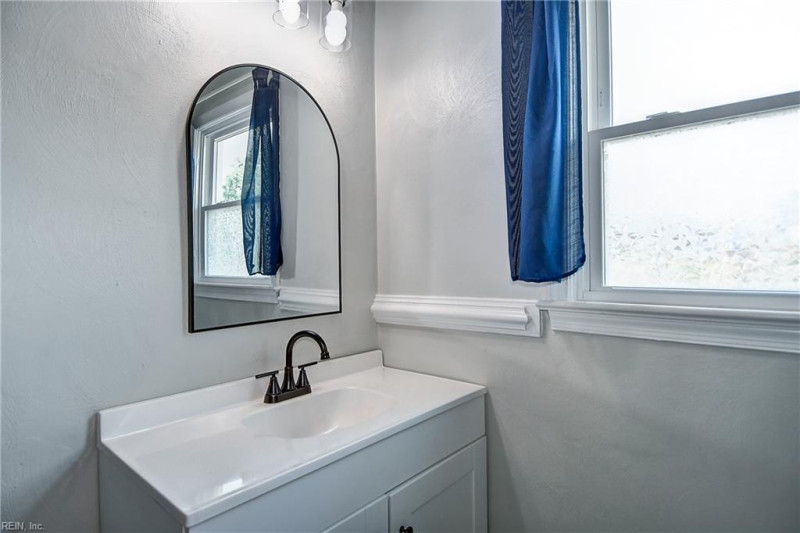 Photo 32 of 47 residential for sale in Virginia Beach virginia