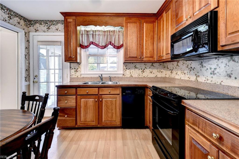 Photo 12 of 26 residential for sale in Newport News virginia Photo 12 of 26 residential for sale in Newport News virginia