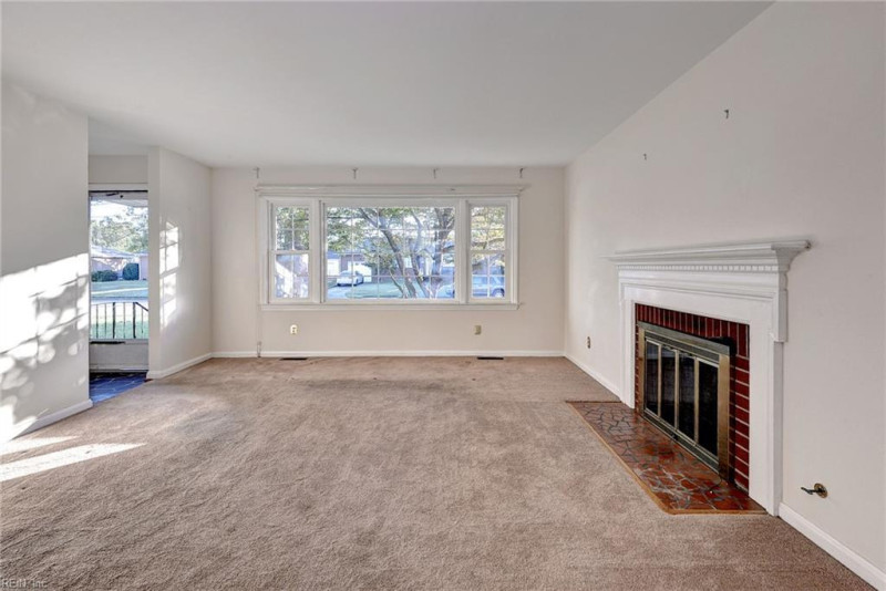 Photo 5 of 26 residential for sale in Newport News virginia Photo 5 of 26 residential for sale in Newport News virginia