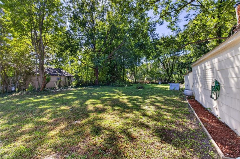 Photo 20 of 33 residential for sale in Portsmouth virginia
