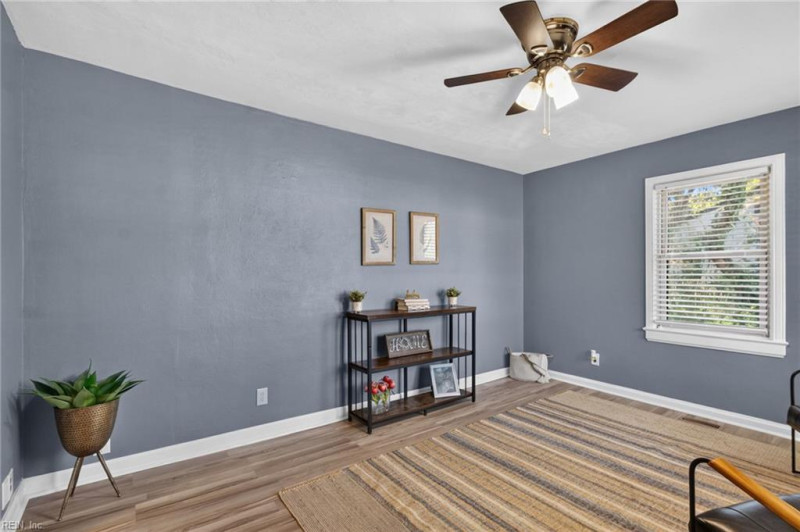 Photo 7 of 33 residential for sale in Portsmouth virginia