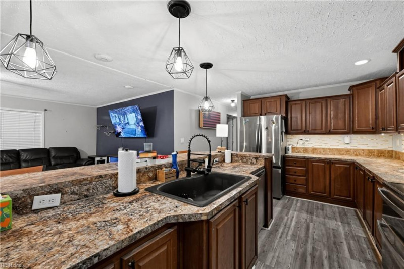 Photo 11 of 35 residential for sale in Gloucester County virginia