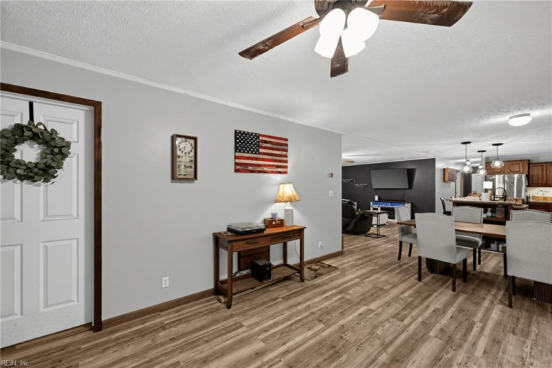 Photo 19 of 35 residential for sale in Gloucester County virginia