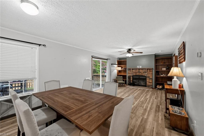 Photo 21 of 35 residential for sale in Gloucester County virginia