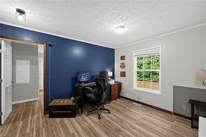 Photo 31 of 35 residential for sale in Gloucester County virginia
