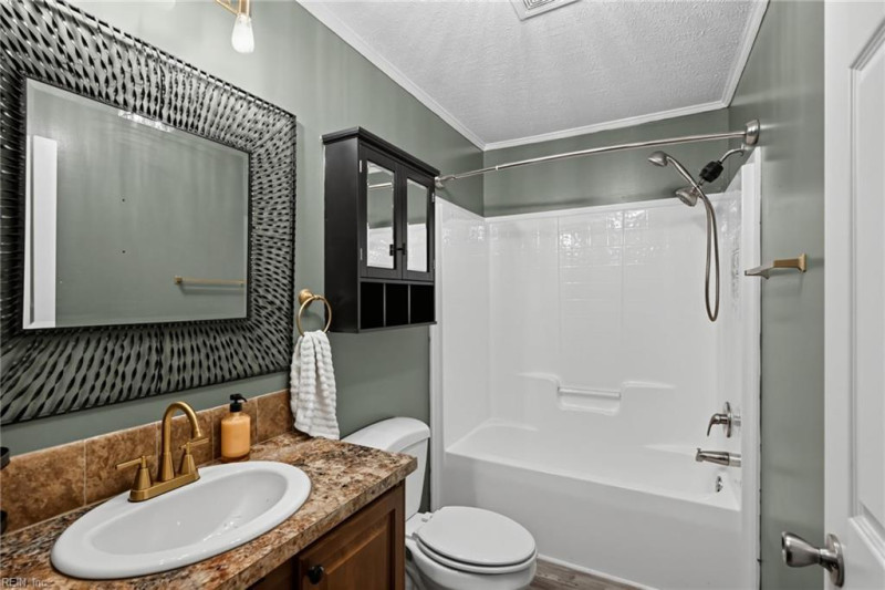 Photo 33 of 35 residential for sale in Gloucester County virginia