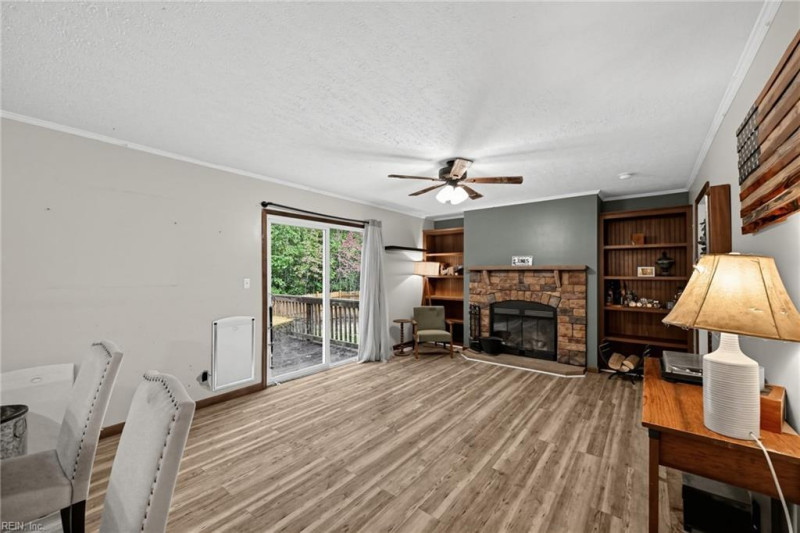 Photo 7 of 35 residential for sale in Gloucester County virginia