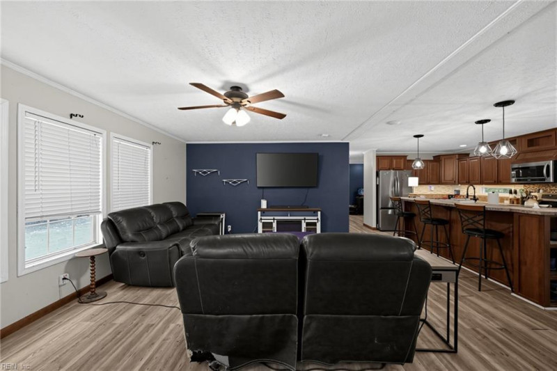 Photo 9 of 35 residential for sale in Gloucester County virginia