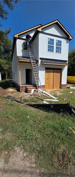 Photo 4 of 9 residential for sale in Suffolk virginia