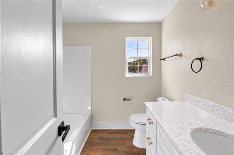 Photo 8 of 9 residential for sale in Suffolk virginia