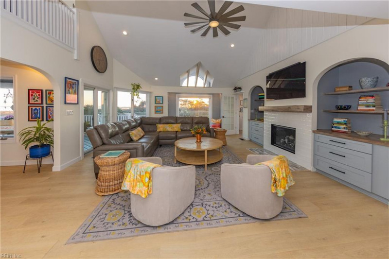 Photo 13 of 50 residential for sale in Virginia Beach virginia