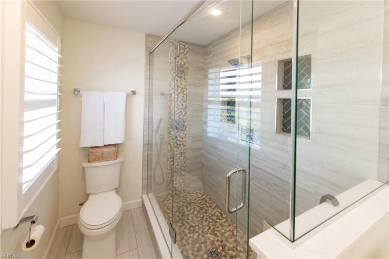 Photo 25 of 50 residential for sale in Virginia Beach virginia