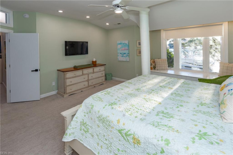 Photo 36 of 50 residential for sale in Virginia Beach virginia