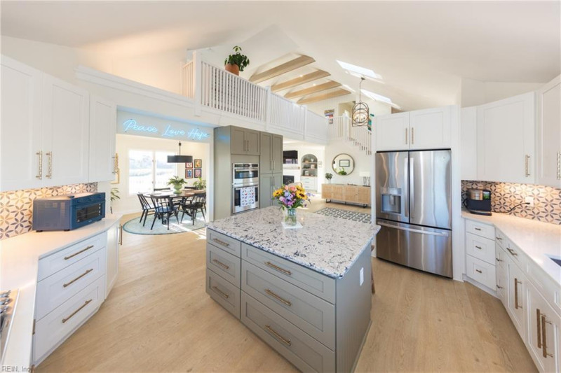 Photo 5 of 50 residential for sale in Virginia Beach virginia