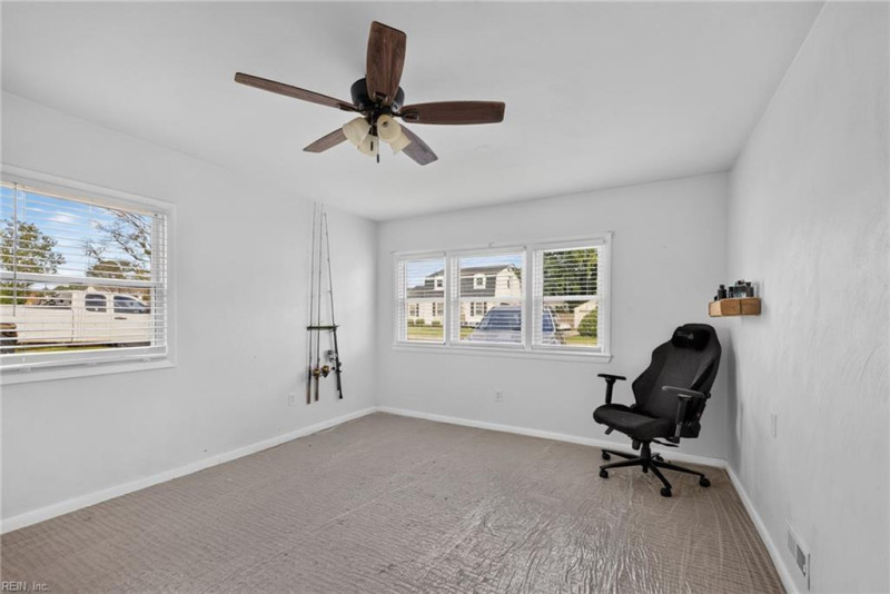 Photo 10 of 25 residential for sale in Portsmouth virginia
