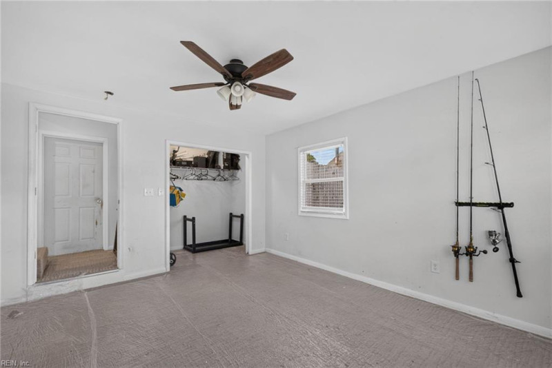 Photo 11 of 25 residential for sale in Portsmouth virginia