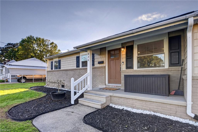 Photo 2 of 25 residential for sale in Portsmouth virginia