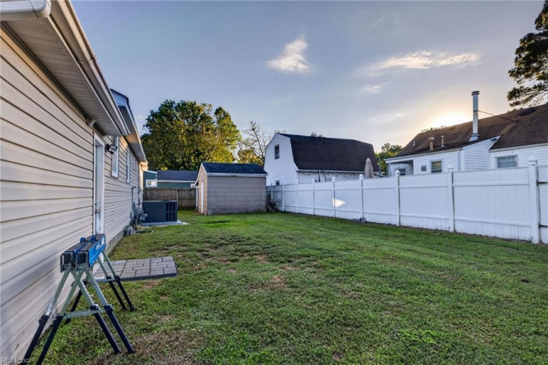 Photo 23 of 25 residential for sale in Portsmouth virginia