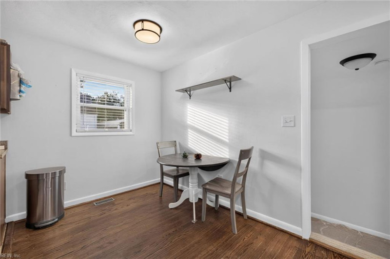 Photo 6 of 25 residential for sale in Portsmouth virginia