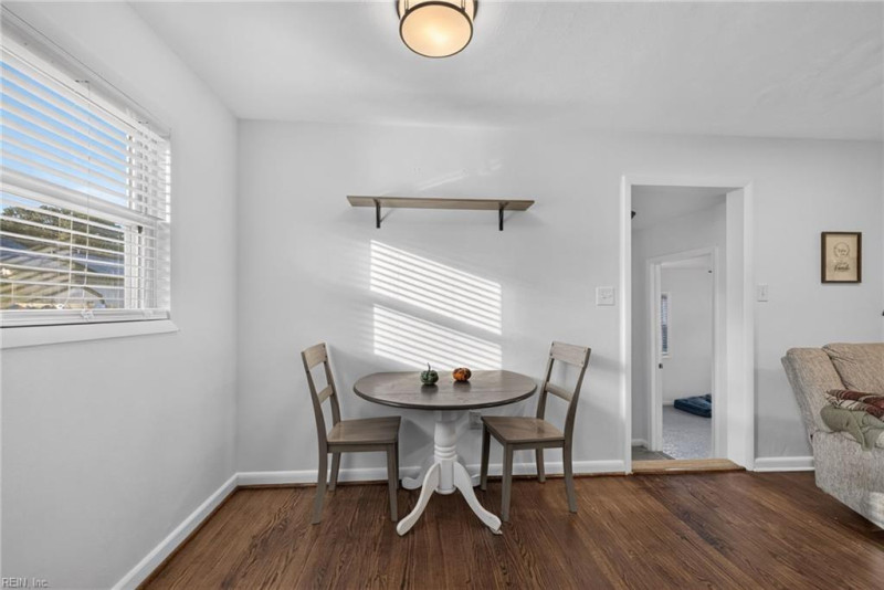 Photo 7 of 25 residential for sale in Portsmouth virginia