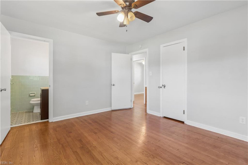 Photo 19 of 33 residential for sale in Hampton virginia