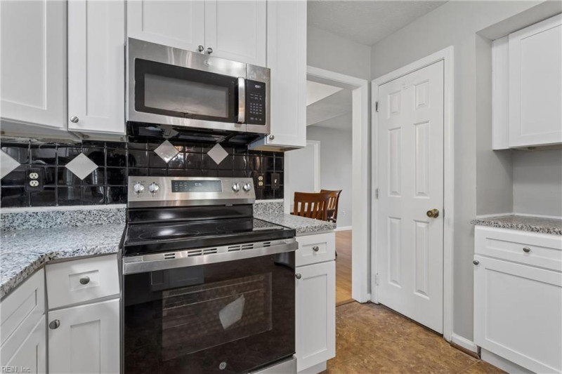Photo 19 of 46 residential for sale in Hampton virginia