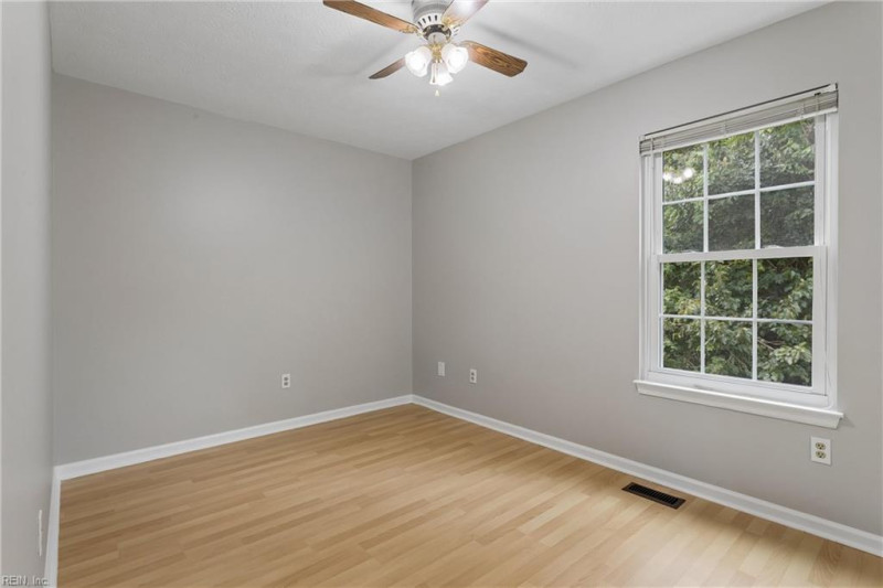 Photo 28 of 46 residential for sale in Hampton virginia