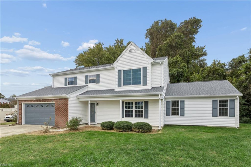 Photo 3 of 46 residential for sale in Hampton virginia