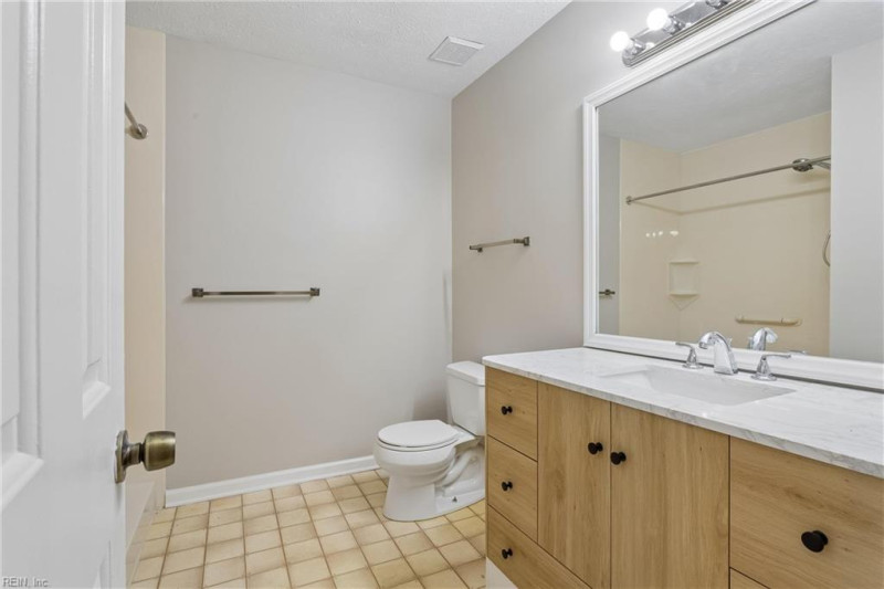 Photo 32 of 46 residential for sale in Hampton virginia