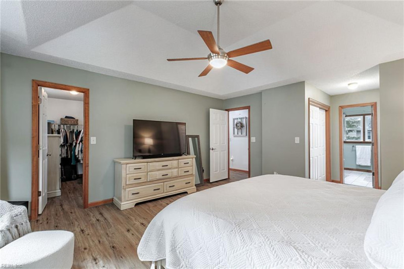 Photo 18 of 32 residential for sale in Hampton virginia