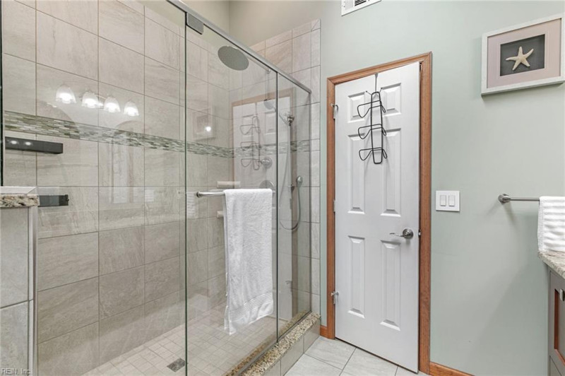 Photo 20 of 32 residential for sale in Hampton virginia